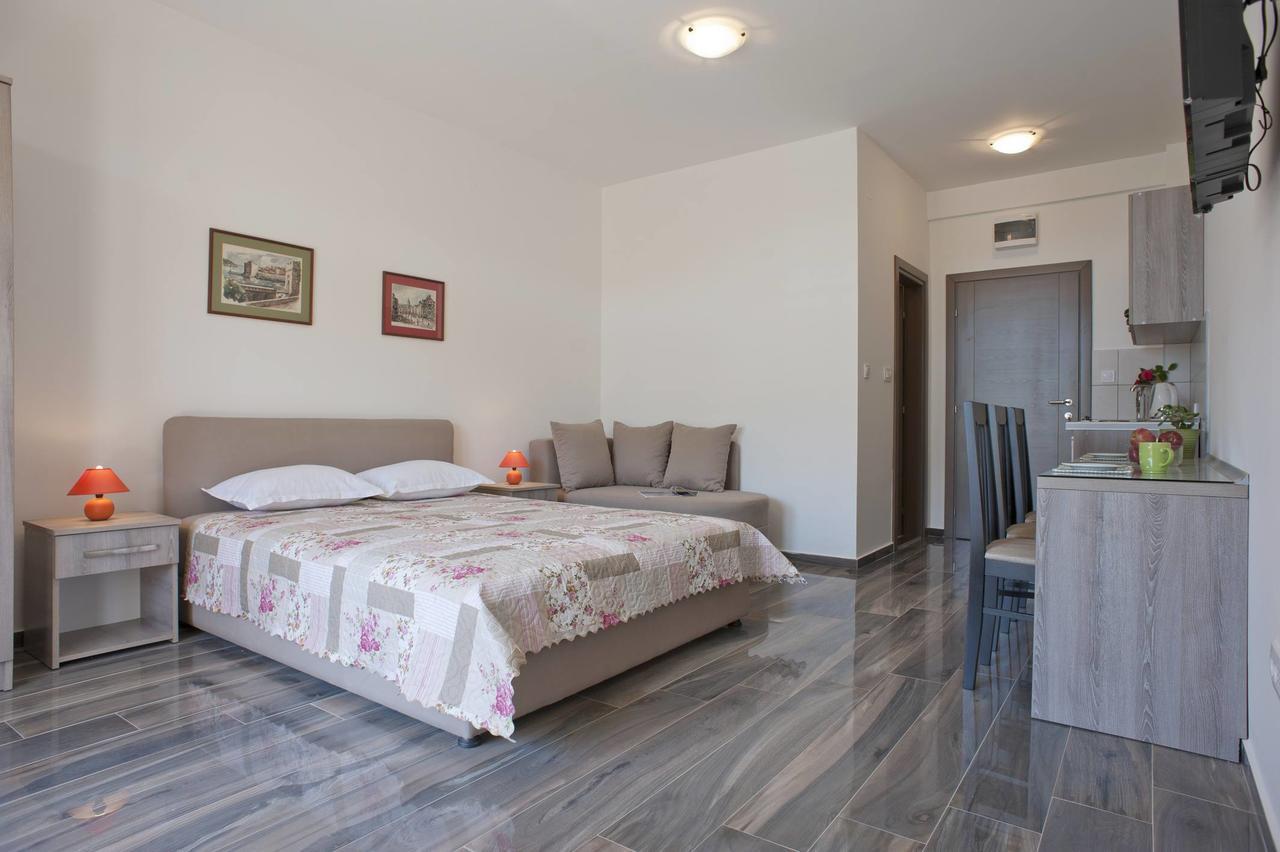 Apartmani Agape Петровац Экстерьер фото
